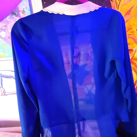 A beautiful blue button up sheer top - Picture 5 of 6